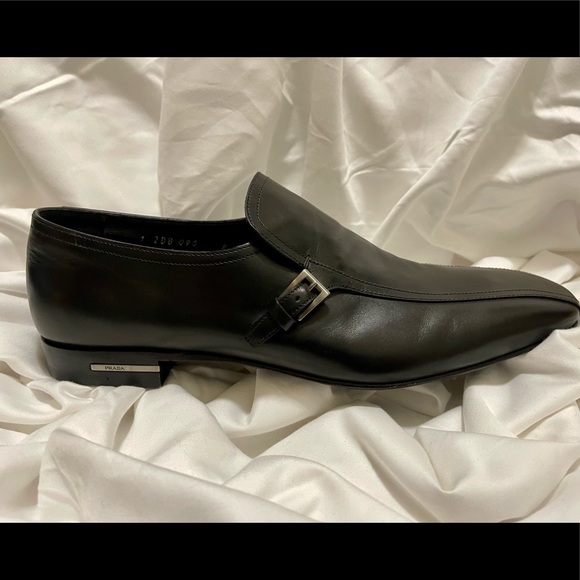 Prada “Brand New” Mens Dress Shoe. Size 8. Original Retail $850.00 - Picture 2 of 7